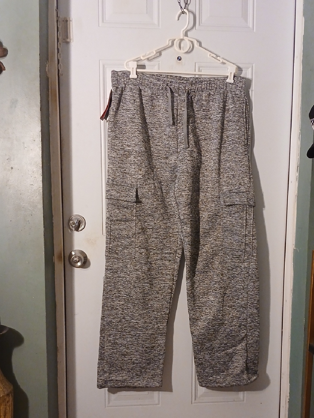 Cougar Men's Gray Heather Cargo Jogger Pants